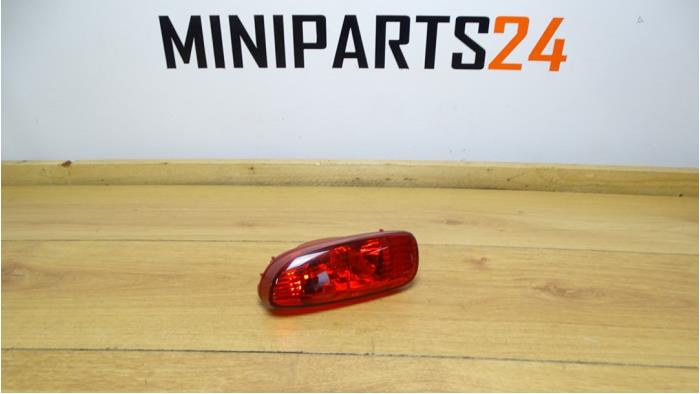 Begagnade Bakre dimljus Mini Mini (F56) 2.0 16V Cooper S Pris € 17,85 Inklusive moms erbjuds av Miniparts24