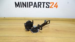 Usados Varios Mini Mini (F56) 2.0 16V Cooper S Precio € 23,80 IVA incluido ofrecido por Miniparts24 - Miniteile24 GbR