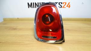 Usagé Feu arrière secondaire gauche Mini Mini (F56) 2.0 16V Cooper S Prix € 77,35 Prix TTC proposé par Miniparts24 - Miniteile24 GbR