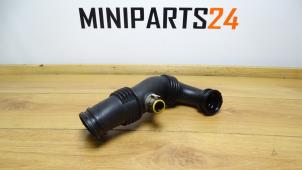 Używane Przewód powietrzny Mini Clubman (R55) 1.6 Cooper D Cena € 23,80 Z VAT oferowane przez Miniparts24 - Miniteile24 GbR