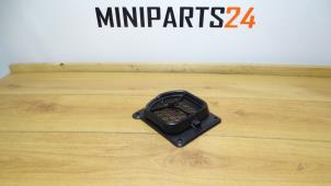 Usagé Grille d'aération latérale Mini Mini (F56) 2.0 16V Cooper S Prix € 23,80 Prix TTC proposé par Miniparts24 - Miniteile24 GbR