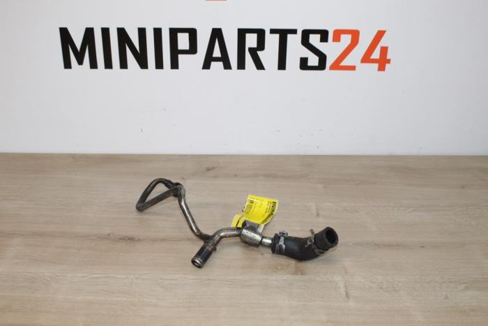 Begagnade Vattenrör Mini Mini (R56) 1.6 16V Cooper S Pris € 35,70 Inklusive moms erbjuds av Miniparts24
