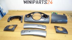 Gebrauchte Armaturenbrett Zierleiste Mini Mini Cooper S (R53) 1.6 16V Preis € 142,80 Mit Mehrwertsteuer angeboten von Miniparts24 - Miniteile24 GbR