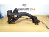 Knuckle, rear left from a Mini Mini Cooper S (R53), 2002 / 2006 1.6 16V, Hatchback, Petrol, 1.598cc, 120kW (163pk), FWD, W11B16A, 2002-03 / 2006-09, RE31; RE32; RE33 2003