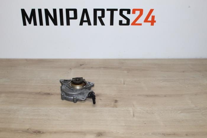 Bomba de vacío de servofreno de un MINI Mini (R56) 1.6 16V Cooper 2010