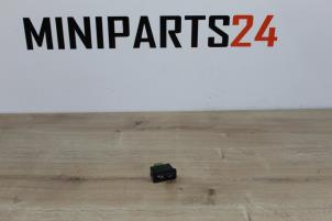 Usados Control remoto de capota Mini Cooper S Precio € 26,78 IVA incluido ofrecido por Miniparts24 - Miniteile24 GbR