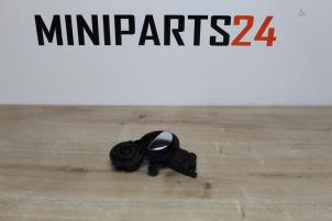 Usagé Poignée portière 2portes gauche Mini Cooper S Prix € 35,70 Prix TTC proposé par Miniparts24 - Miniteile24 GbR