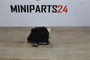 Used Door lock mechanism 2-door, right Mini Cooper S Price € 71,40 Inclusive VAT offered by Miniparts24 - Miniteile24 GbR