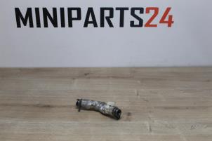 Usagé Conduit de pression d'huile Mini Cooper Prix € 23,80 Prix TTC proposé par Miniparts24 - Miniteile24 GbR