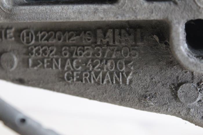 Joint arrière gauche d'un MINI Mini (R56) 1.4 16V One 2007