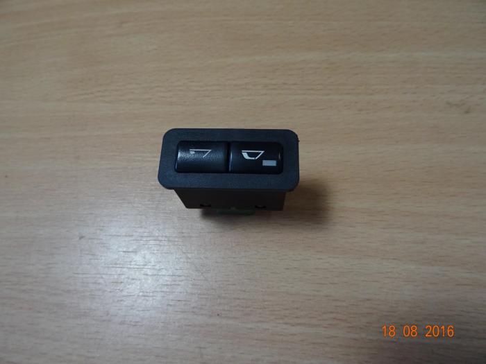 Usagé Commande toit escamotable Mini Cooper Prix € 17,85 Prix TTC proposé par Miniparts24