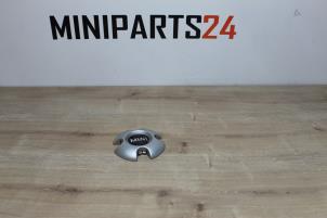 Używane Pokrywa piasty Mini Mini (R56) 1.6 16V Cooper Cena € 11,90 Z VAT oferowane przez Miniparts24 - Miniteile24 GbR
