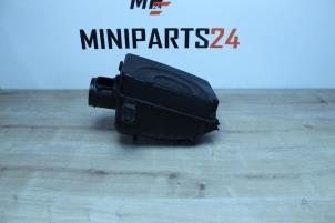 Usados Cuerpo de filtro de aire Mini Countryman (R60) 1.6 Cooper D ALL4 Precio € 119,00 IVA incluido ofrecido por Miniparts24 - Miniteile24 GbR