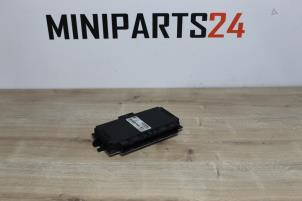 Usados Ordenador body control Mini Mini (R56) 1.6 16V Cooper Precio € 148,75 IVA incluido ofrecido por Miniparts24 - Miniteile24 GbR