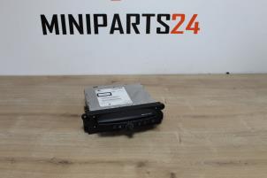 Usagé Ecran Gps Mini Countryman (R60) 1.6 Cooper D ALL4 Prix € 357,00 Prix TTC proposé par Miniparts24 - Miniteile24 GbR
