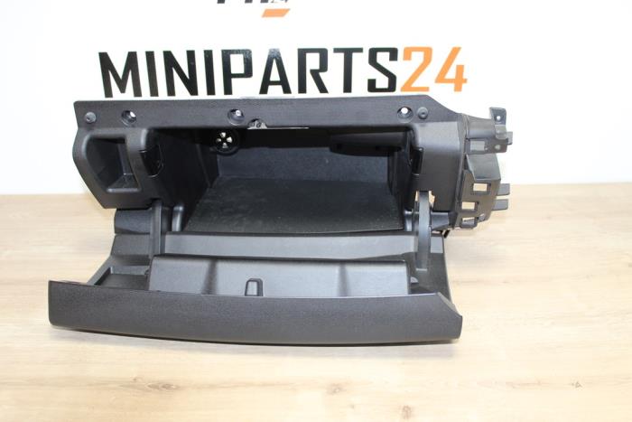 Begagnade Handskfack Mini Countryman (R60) 1.6 16V John Cooper Works Pris € 83,30 Inklusive moms erbjuds av Miniparts24
