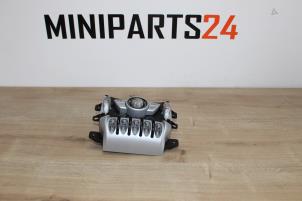 Usados Panel de control de aire acondicionado Mini Mini (R56) 1.4 16V One Precio € 47,60 IVA incluido ofrecido por Miniparts24 - Miniteile24 GbR