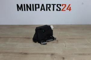 Used Door lock mechanism 2-door, right Mini Cooper S Price € 71,40 Inclusive VAT offered by Miniparts24 - Miniteile24 GbR