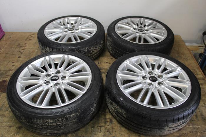 Sportfelgensatz + Reifen Mini Mini 2.0 16V Cooper S - 6856099 