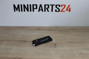 Used Antenna Amplifier Mini Countryman (R60) 1.6 Cooper D ALL4 Price € 71,40 Inclusive VAT offered by Miniparts24 - Miniteile24 GbR