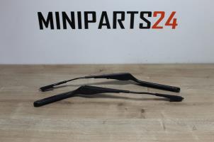 Used Front wiper arm Mini Countryman (R60) 1.6 Cooper D ALL4 Price € 41,53 Inclusive VAT offered by Miniparts24 - Miniteile24 GbR