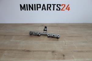 Usagé Boîtier d'injection Mini Mini (R56) 1.6 16V John Cooper Works Prix € 71,40 Prix TTC proposé par Miniparts24 - Miniteile24 GbR