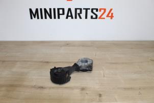 Używane Rolka napinajaca pasa klinowego Mini Mini (R56) 1.6 16V John Cooper Works Cena € 29,75 Z VAT oferowane przez Miniparts24 - Miniteile24 GbR
