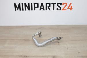 Usados Tubo de presión de aceite Mini Mini (F56) 2.0 16V Cooper S Precio € 35,11 IVA incluido ofrecido por Miniparts24 - Miniteile24 GbR