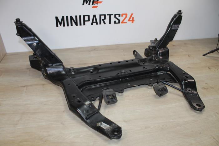 Begagnade Framaxel (komplett) Mini Mini (F56) 2.0 16V Cooper S Pris € 196,35 Inklusive moms erbjuds av Miniparts24