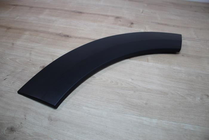 Rear wheel arch trim
