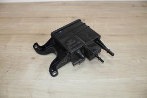 Usagé Filtre carbone Mini Mini (F56) 2.0 16V Cooper S Prix € 101,15 Prix TTC proposé par Miniparts24 - Miniteile24 GbR