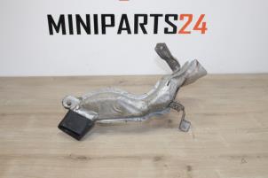 Usagé Guidage d'air Mini Mini (F56) 2.0 16V Cooper S Prix € 29,75 Prix TTC proposé par Miniparts24 - Miniteile24 GbR