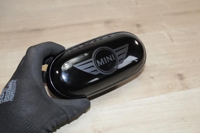 Gebrauchte Brillenhalter Mini Countryman (R60) 1.6 16V John Cooper Works Preis € 89,25 Mit Mehrwertsteuer angeboten von Miniparts24