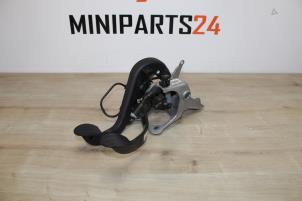 Używane Zestaw pedalów Mini Countryman (R60) 1.6 16V John Cooper Works Cena € 89,25 Z VAT oferowane przez Miniparts24 - Miniteile24 GbR