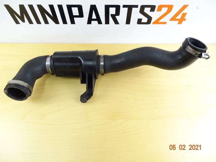 Gebrauchte Intercooler Schlauch Mini Mini (R56) 1.6 16V Cooper S Preis € 35,70 Mit Mehrwertsteuer angeboten von Miniparts24