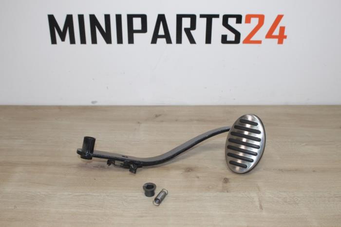 Używane Pedal hamulca Austin Mini Open (R52) 1.6 16V Cooper S Cena € 41,65 Z VAT oferowane przez Miniparts24