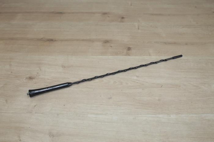 Używane Antena BMW Mini (R50/53) 1.6 16V Cooper Cena € 23,80 Z VAT oferowane przez Miniparts24