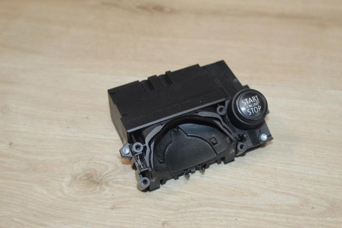 Używane Przelacznik Start/Stop Mini Mini (R56) 1.6 16V Cooper S Cena € 29,75 Z VAT oferowane przez Miniparts24