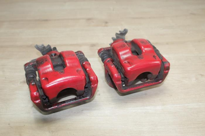 Gebrauchte Bremssattel-Set Mini Countryman (R60) 1.6 16V John Cooper Works Preis € 297,50 Mit Mehrwertsteuer angeboten von Miniparts24