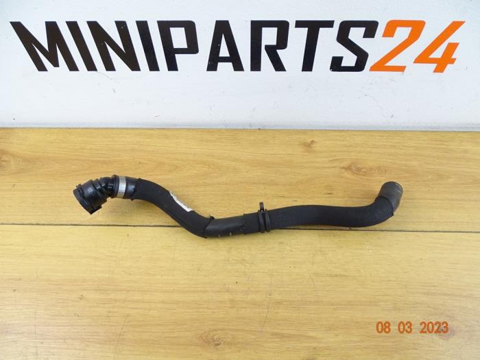 Begagnade Vattenrör Mini Clubman (R55) 1.6 16V Cooper S Pris € 22,02 Inklusive moms erbjuds av Miniparts24