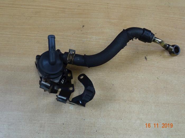 Begagnade Vattenpump Mini Clubman (R55) 1.6 16V Cooper S Pris € 41,65 Inklusive moms erbjuds av Miniparts24