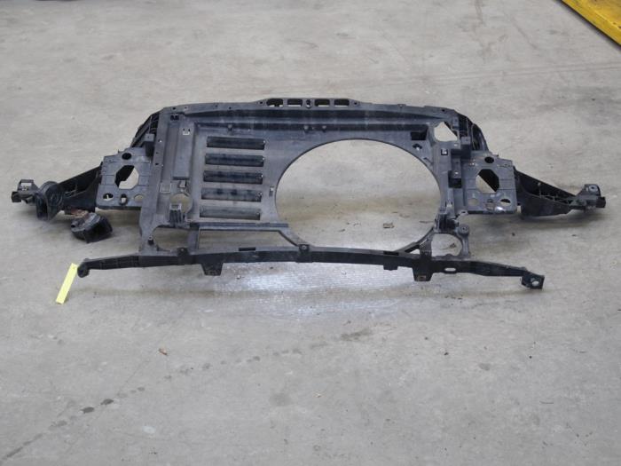 Begagnade Frontram Mini Clubman (R55) 1.6 Cooper D Pris € 113,05 Inklusive moms erbjuds av Miniparts24