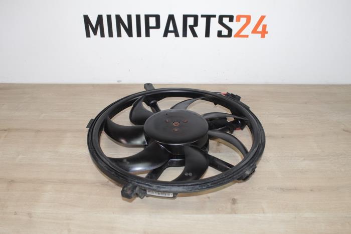 Begagnade Kylarfläkt Mini Mini (R56) 1.6 16V Cooper Pris € 59,50 Inklusive moms erbjuds av Miniparts24