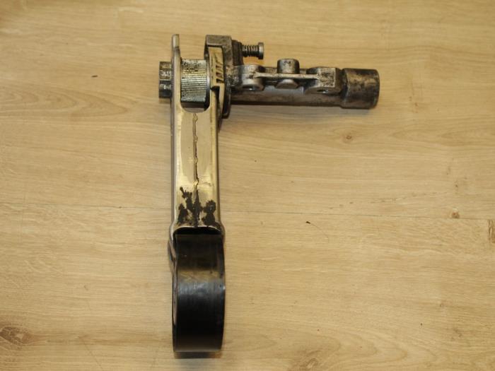 Usados Rodillo tensor correa múltiple Mini Mini (R56) 1.6 16V Cooper Precio € 17,85 IVA incluido ofrecido por Miniparts24