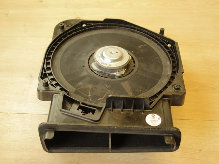 Begagnade Bashögtalare Mini Mini (F56) 1.2 12V One Pris € 53,55 Inklusive moms erbjuds av Miniparts24