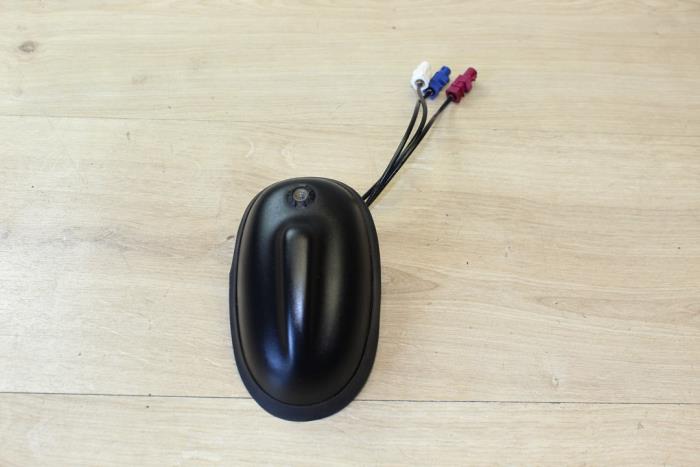 Używane Antena Mini Countryman (R60) 2.0 Cooper SD 16V ALL4 Cena € 59,50 Z VAT oferowane przez Miniparts24