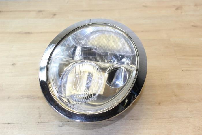 Używane Reflektor prawy BMW Mini (R50/53) 1.6 16V One Cena € 59,50 Z VAT oferowane przez Miniparts24