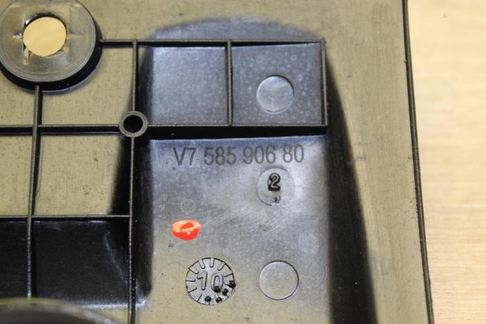 Gebrauchte Abdeckblech Motor Mini Mini (R56) 1.6 16V One Preis € 17,85 Mit Mehrwertsteuer angeboten von Miniparts24