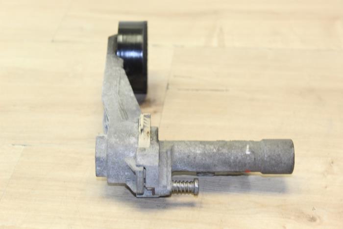 Usados Rodillo tensor correa múltiple Mini Mini (R56) 1.6 16V One Precio € 23,80 IVA incluido ofrecido por Miniparts24