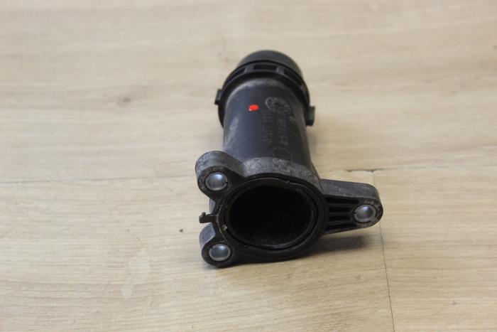 Begagnade Vattenrör Mini Mini (F56) 2.0 16V Cooper S Pris € 17,85 Inklusive moms erbjuds av Miniparts24